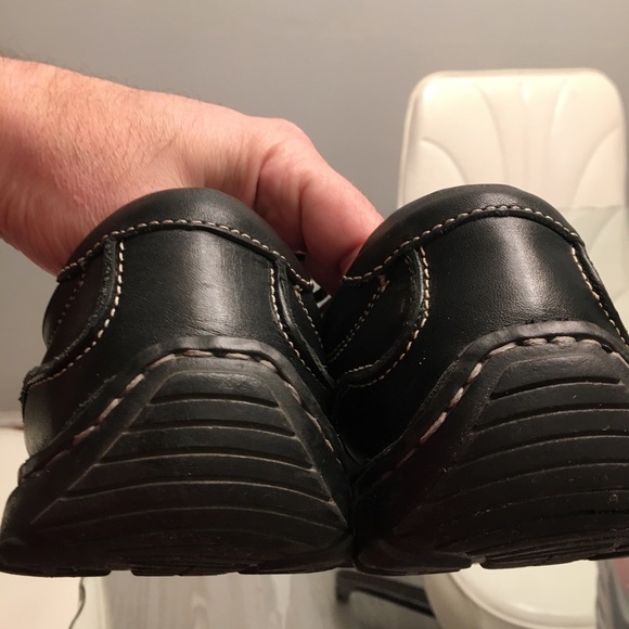 Like New Steven Madden Black Leather Sz 8.5 - Picture 7 of 8